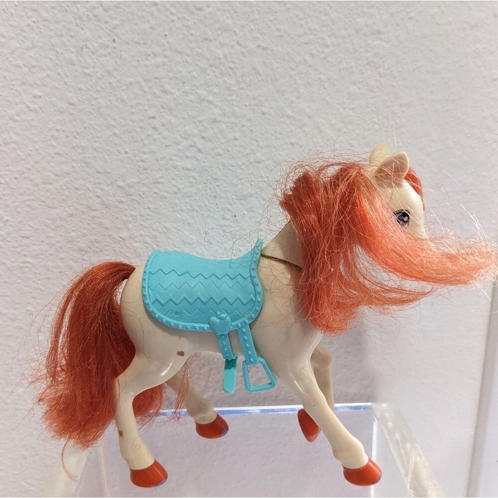 Barbie Hugs N' Horses Playset, Incomplete - Picture 8 of 14
